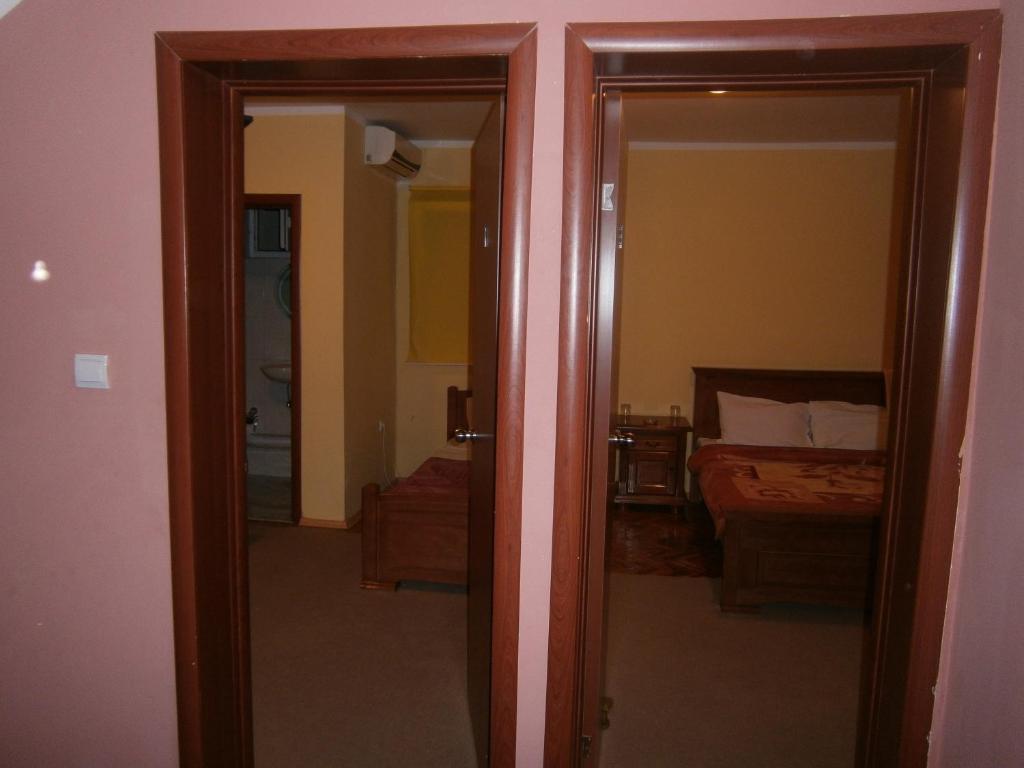 Vila Patria Podgorica Exterior foto